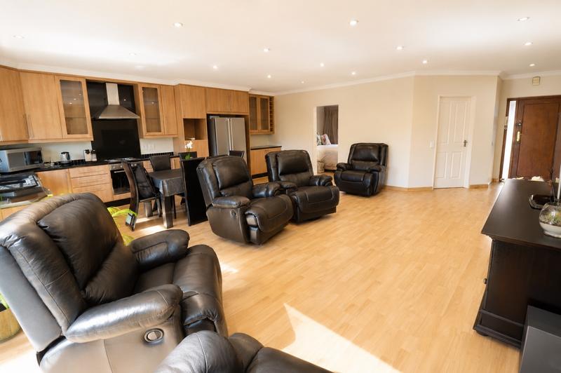 2 Bedroom Property for Sale in Rivonia Gauteng