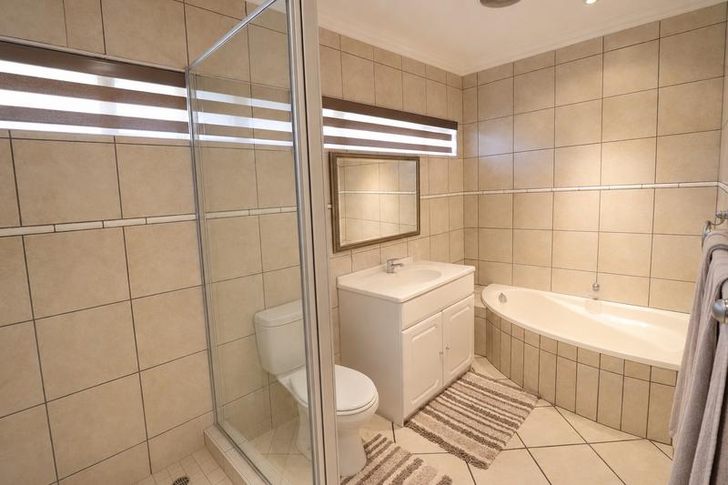 2 Bedroom Property for Sale in Rivonia Gauteng