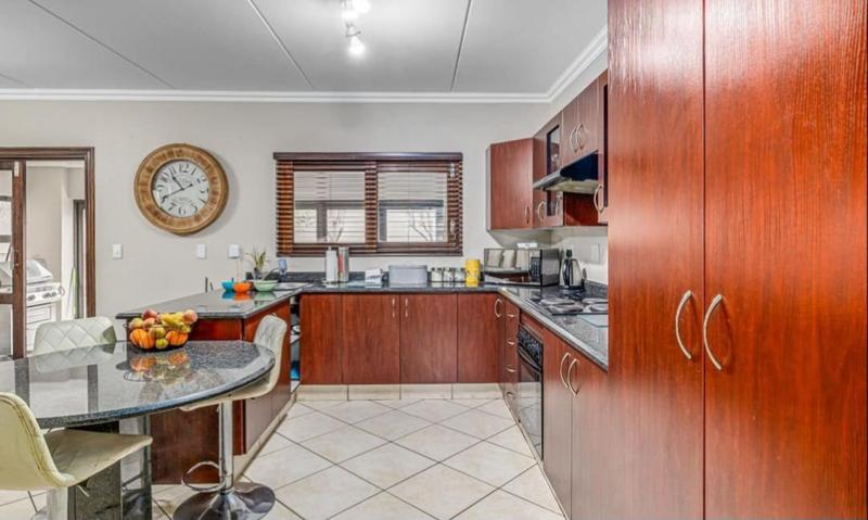 3 Bedroom Property for Sale in Glenvista Gauteng