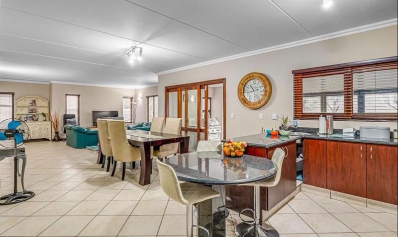 3 Bedroom Property for Sale in Glenvista Gauteng