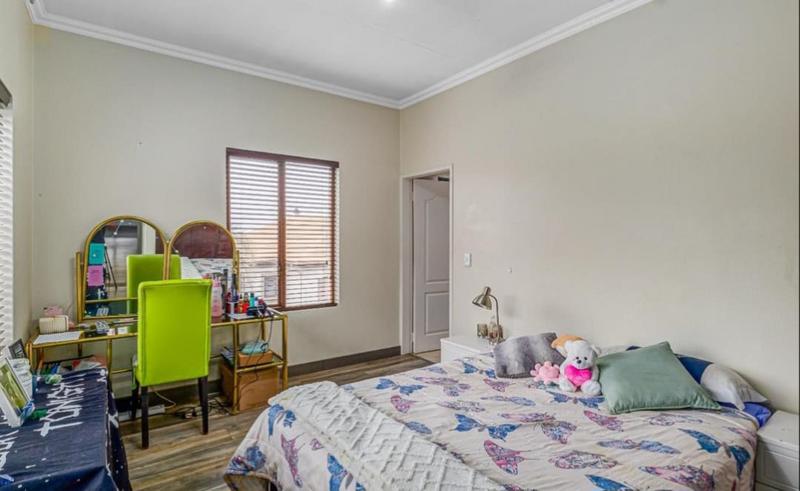 3 Bedroom Property for Sale in Glenvista Gauteng