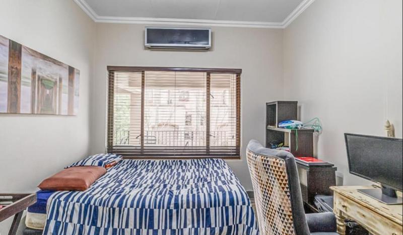 3 Bedroom Property for Sale in Glenvista Gauteng