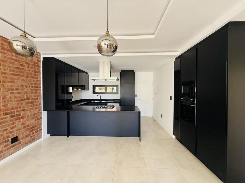 2 Bedroom Property for Sale in Broadacres Gauteng