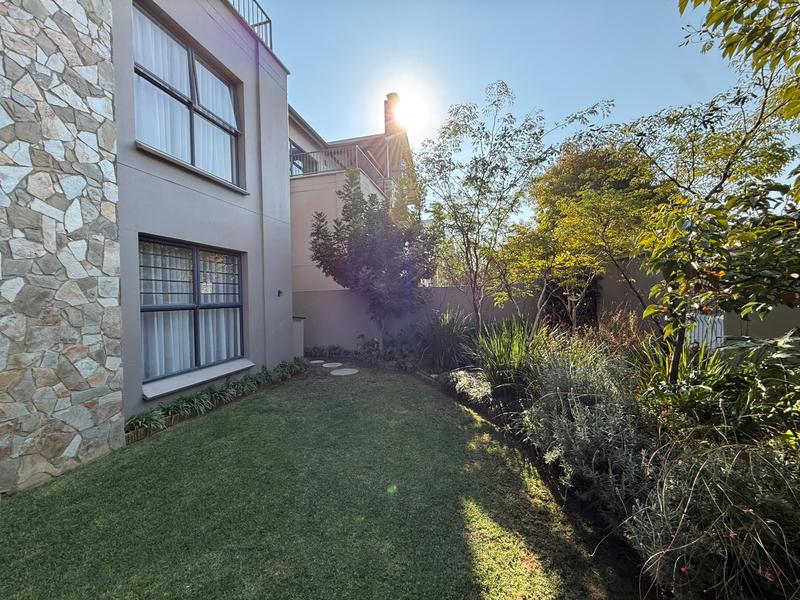 3 Bedroom Property for Sale in Waterfall Gauteng