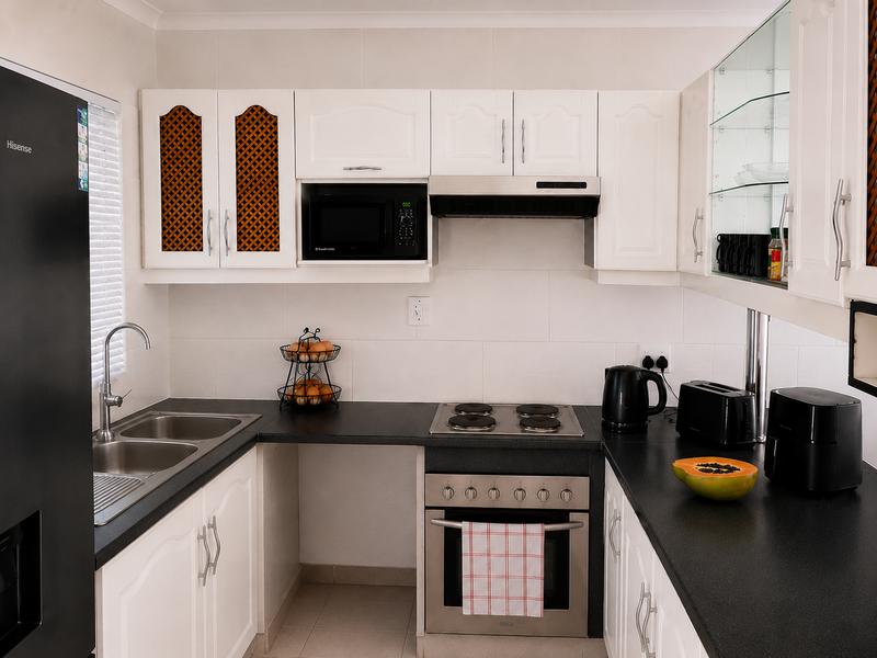 3 Bedroom Property for Sale in Die Hoewes Gauteng