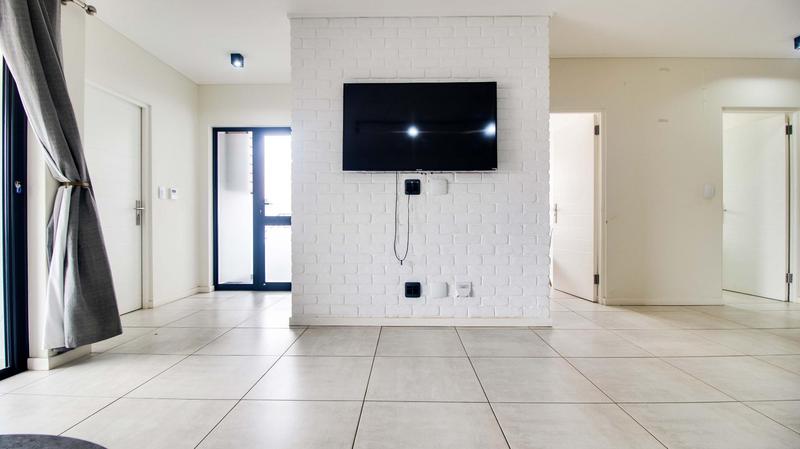 4 Bedroom Property for Sale in Ruimsig Country Estate Gauteng