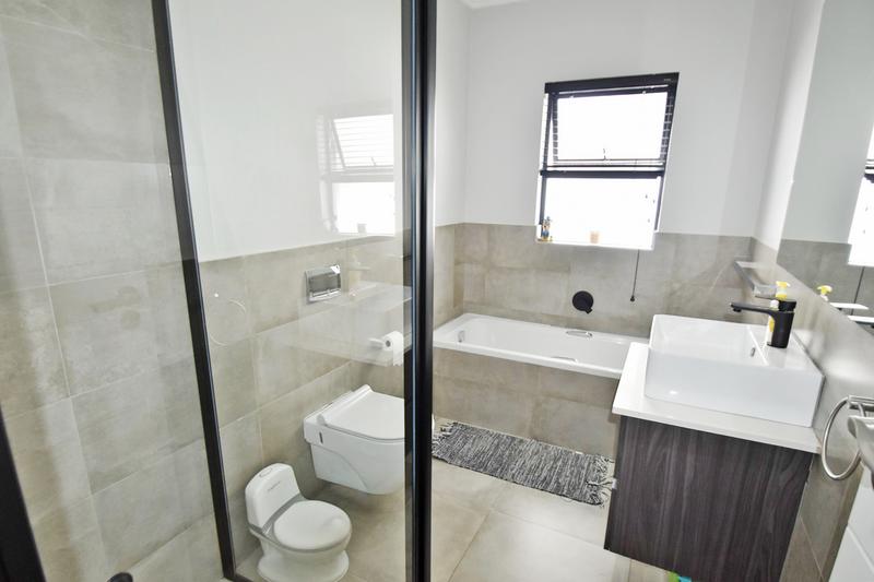 3 Bedroom Property for Sale in Edenburg Gauteng