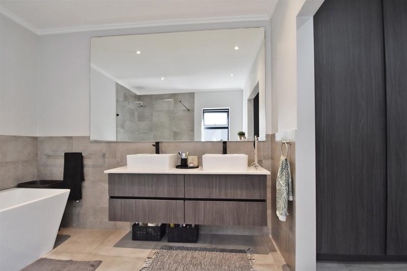 3 Bedroom Property for Sale in Edenburg Gauteng