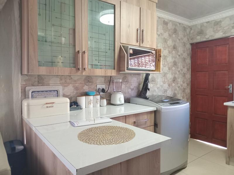2 Bedroom Property for Sale in Lower Finsbury Gauteng