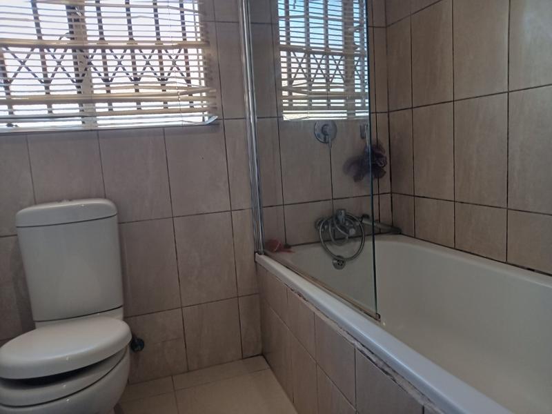 2 Bedroom Property for Sale in Lower Finsbury Gauteng