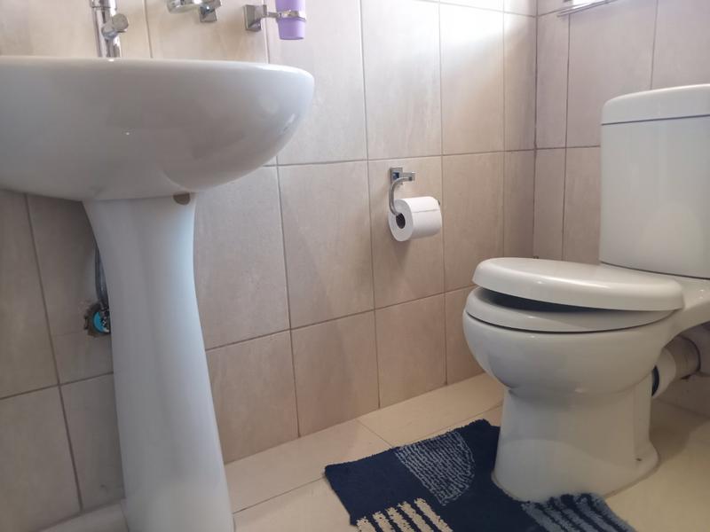 2 Bedroom Property for Sale in Lower Finsbury Gauteng