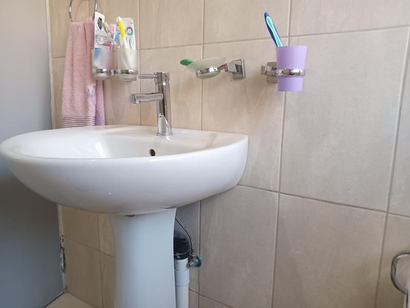 2 Bedroom Property for Sale in Lower Finsbury Gauteng