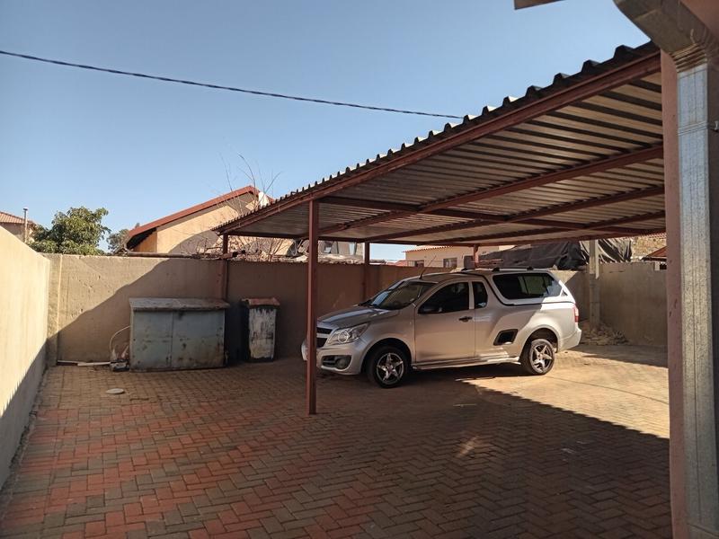 2 Bedroom Property for Sale in Lower Finsbury Gauteng