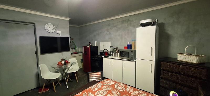 13 Bedroom Property for Sale in Zola Gauteng