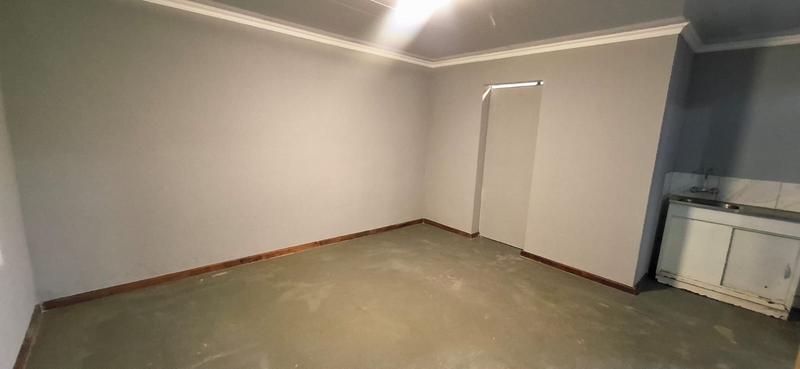 13 Bedroom Property for Sale in Zola Gauteng