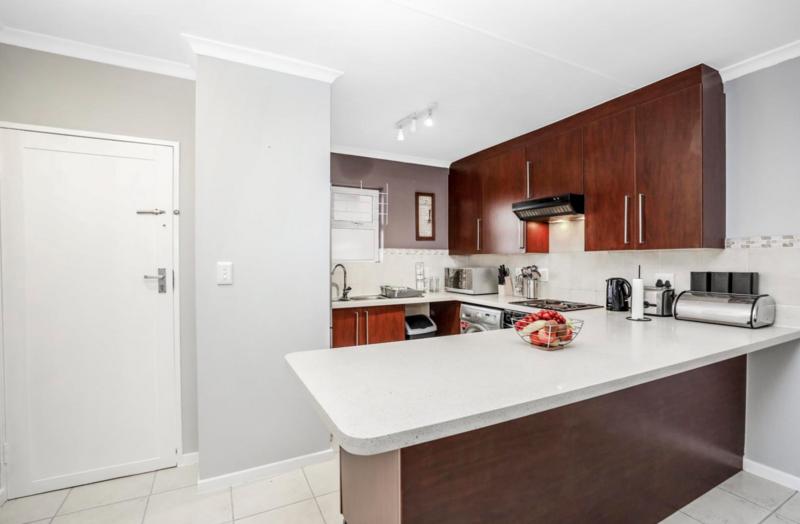To Let 2 Bedroom Property for Rent in Rivonia Gauteng