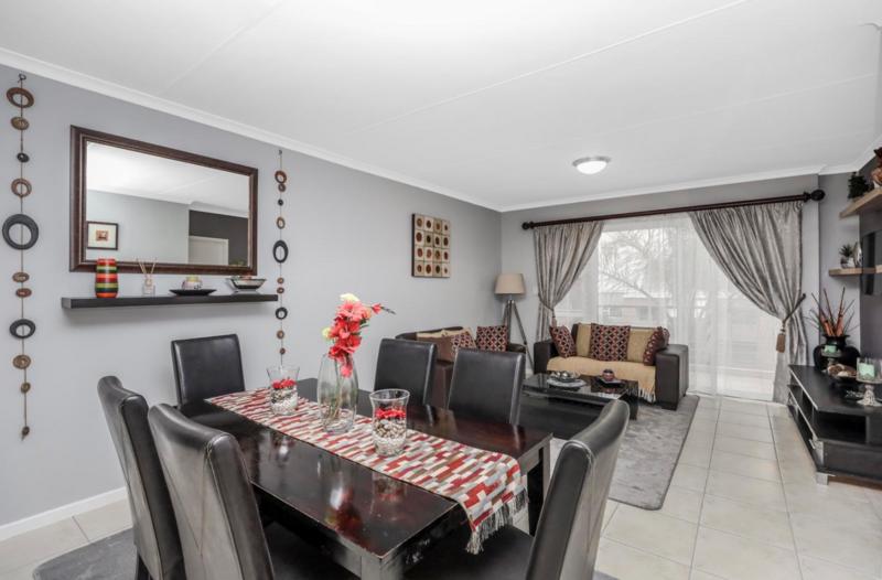 To Let 2 Bedroom Property for Rent in Rivonia Gauteng