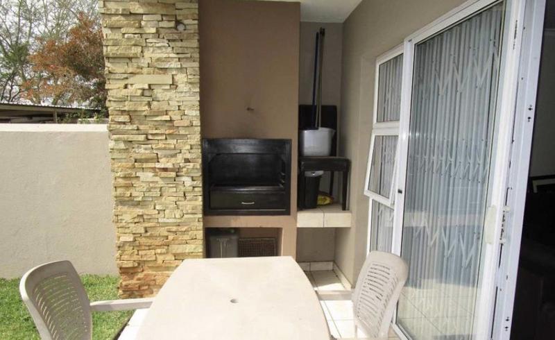 To Let 2 Bedroom Property for Rent in Rivonia Gauteng
