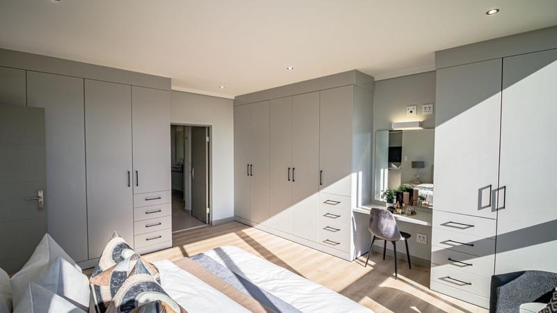 To Let 3 Bedroom Property for Rent in Midstream Estate Gauteng