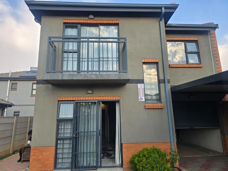 3 Bedroom Property for Sale in Albertsdal Gauteng