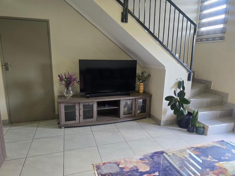 3 Bedroom Property for Sale in Albertsdal Gauteng