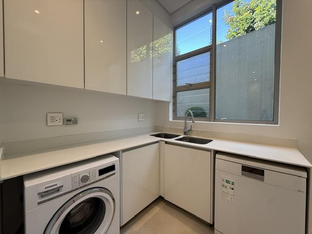 To Let 4 Bedroom Property for Rent in Morningside Gauteng