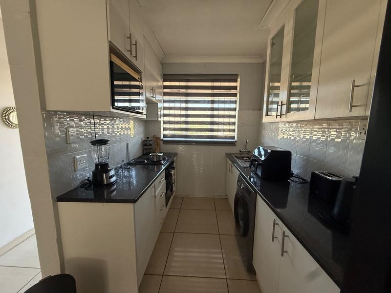 2 Bedroom Property for Sale in Vanderbijlpark Cw 6 Gauteng