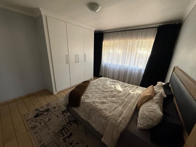 2 Bedroom Property for Sale in Vanderbijlpark Cw 6 Gauteng