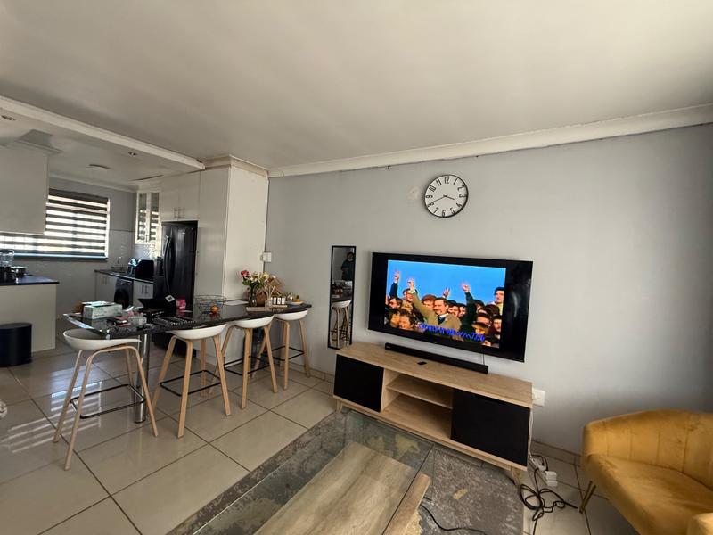 2 Bedroom Property for Sale in Vanderbijlpark Cw 6 Gauteng