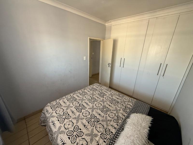 2 Bedroom Property for Sale in Vanderbijlpark Cw 6 Gauteng