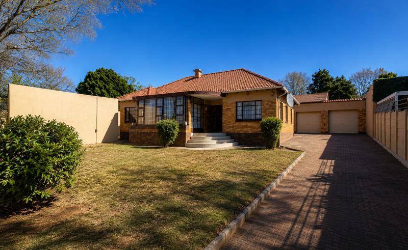 To Let 4 Bedroom Property for Rent in Franklin Roosevelt Park Gauteng