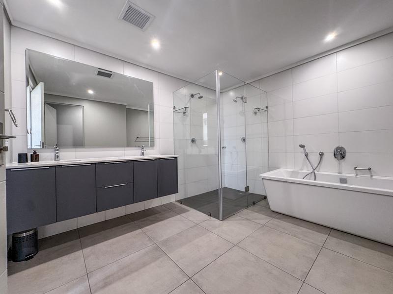 To Let 3 Bedroom Property for Rent in Ascend to Midstream Gauteng