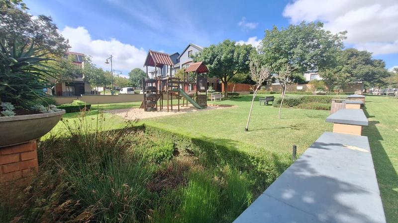 4 Bedroom Property for Sale in Heritage Hill Gauteng