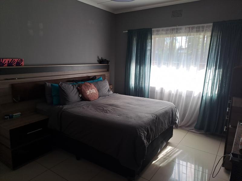 3 Bedroom Property for Sale in Parkdene Gauteng