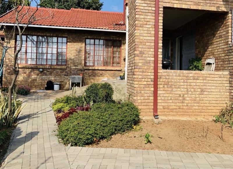 To Let 4 Bedroom Property for Rent in Newlands Gauteng
