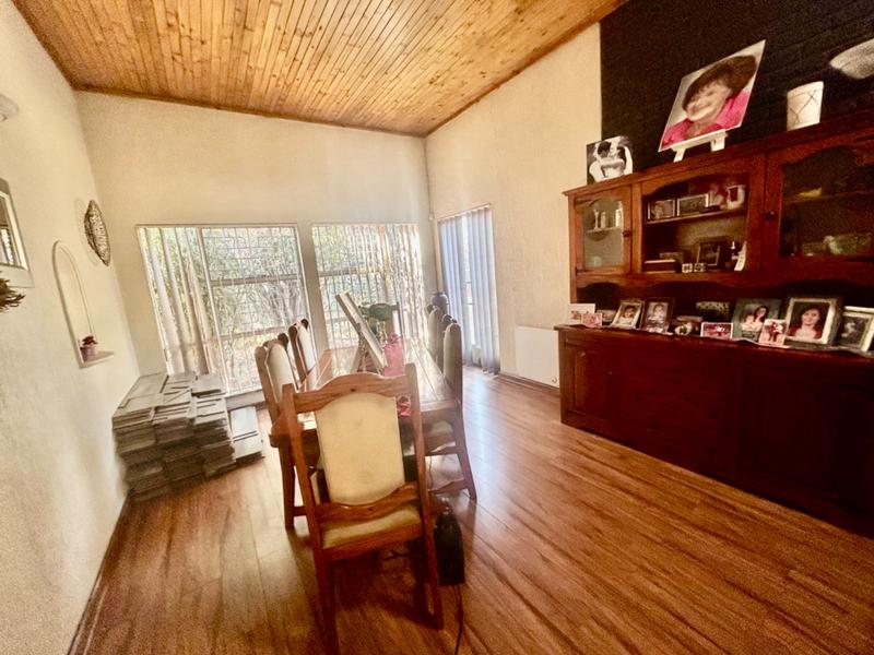 4 Bedroom Property for Sale in Flora Gardens Gauteng