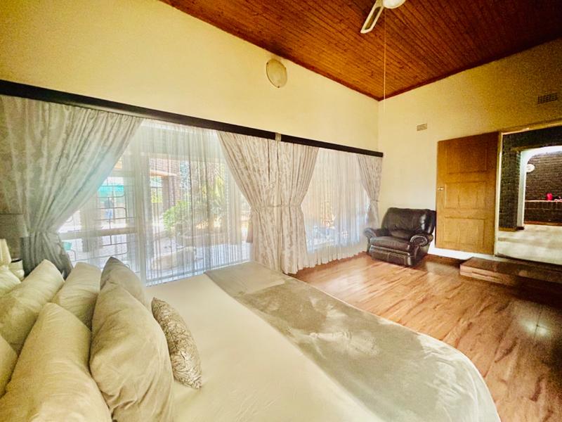 4 Bedroom Property for Sale in Flora Gardens Gauteng