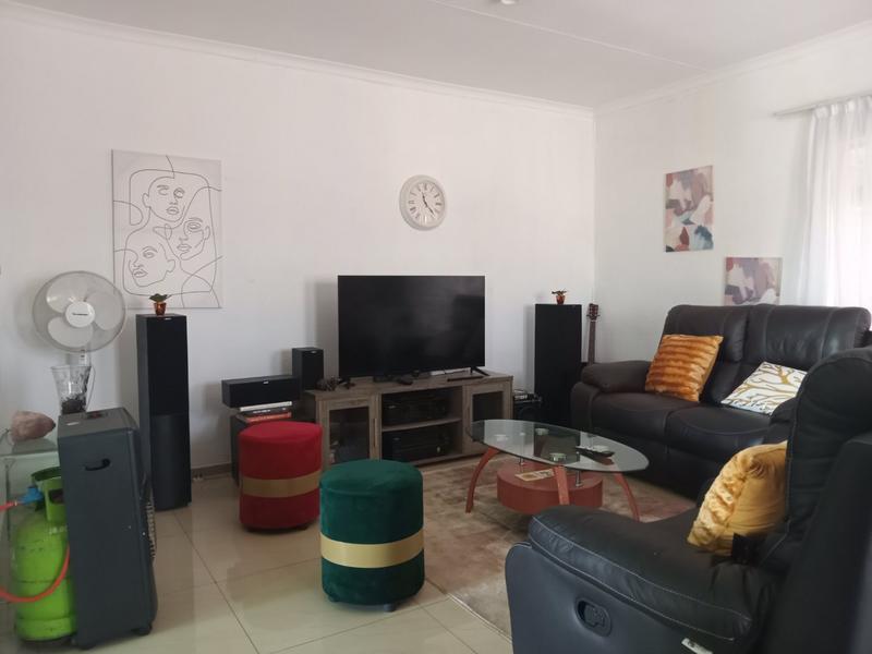 2 Bedroom Property for Sale in Homelake Gauteng