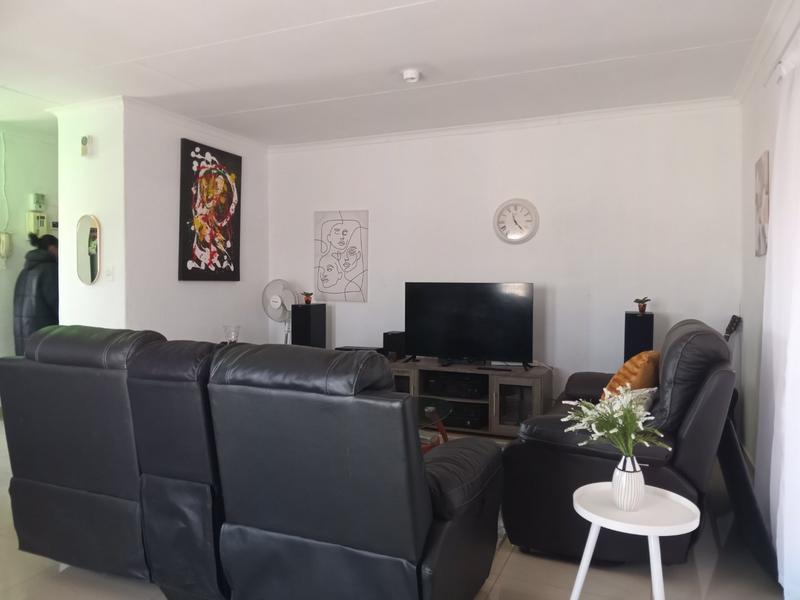 2 Bedroom Property for Sale in Homelake Gauteng