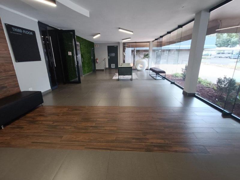 To Let Commercial Property for Rent in Cresta Gauteng