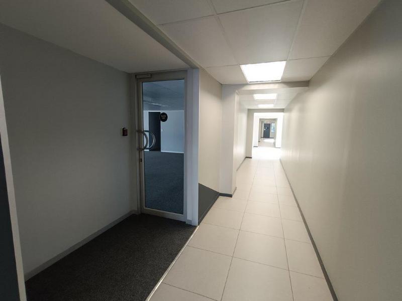 To Let Commercial Property for Rent in Cresta Gauteng