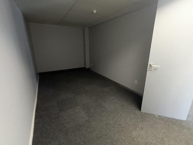 To Let Commercial Property for Rent in Cresta Gauteng