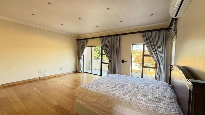 5 Bedroom Property for Sale in Waterfall Country Village Gauteng