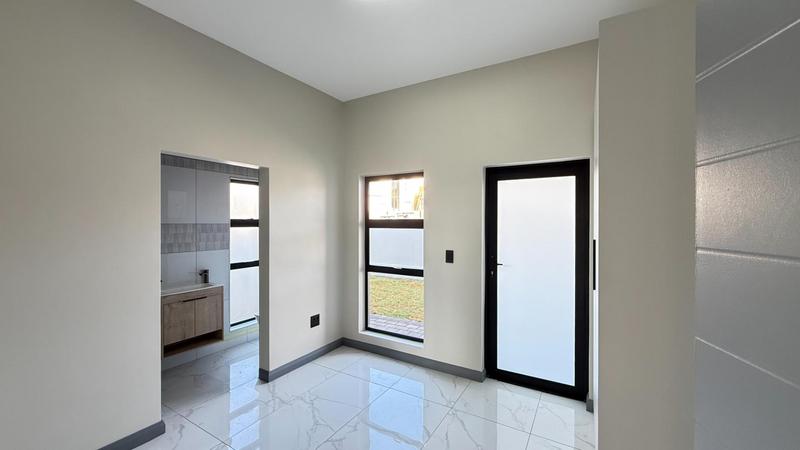 4 Bedroom Property for Sale in Fountainbrook Estate Gauteng