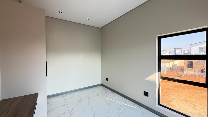 4 Bedroom Property for Sale in Fountainbrook Estate Gauteng