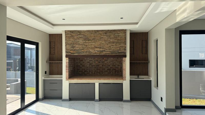 4 Bedroom Property for Sale in Fountainbrook Estate Gauteng