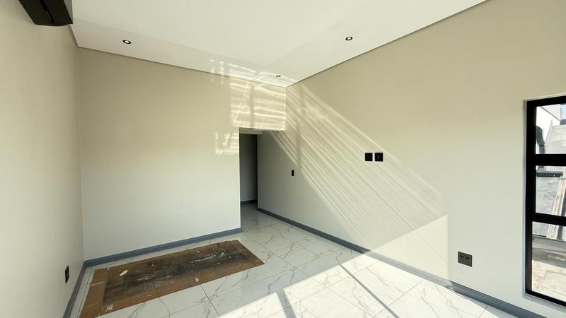 4 Bedroom Property for Sale in Fountainbrook Estate Gauteng