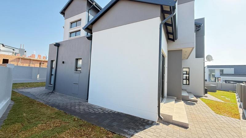 4 Bedroom Property for Sale in Fountainbrook Estate Gauteng
