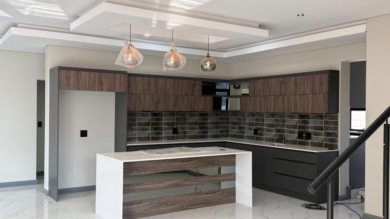4 Bedroom Property for Sale in Fountainbrook Estate Gauteng