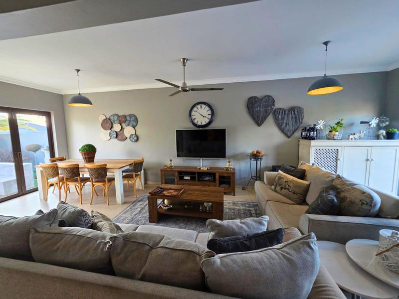 3 Bedroom Property for Sale in Glen Marais Gauteng